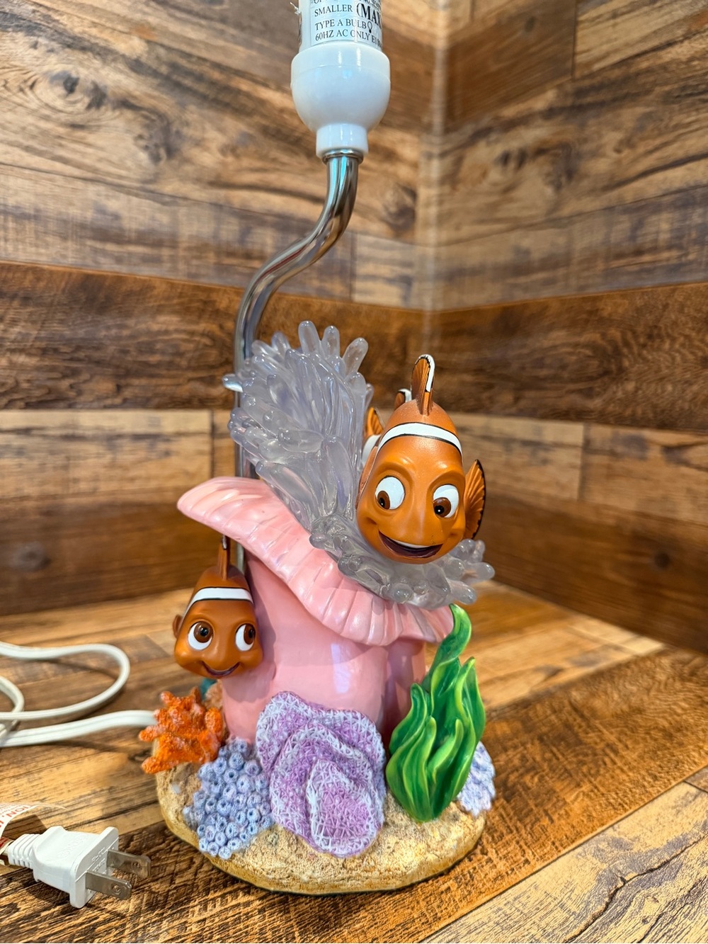 Rare!! Disney/Pixar Nemo Lamp